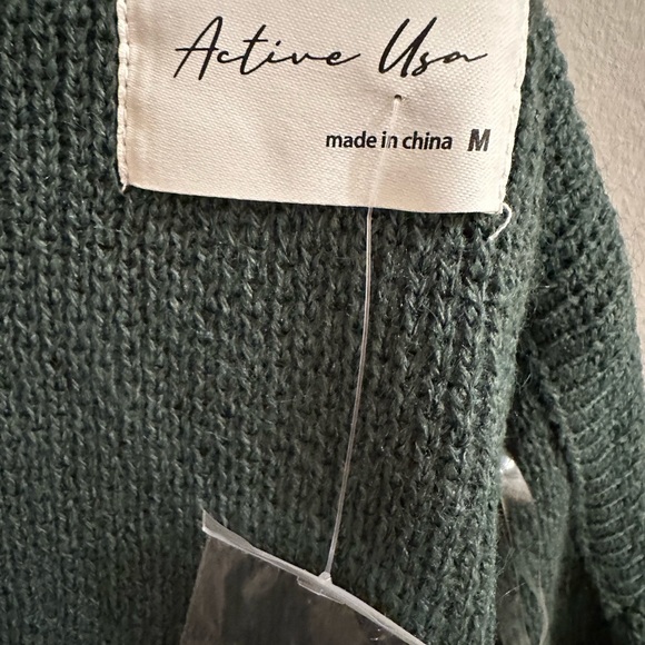 Brand new women’s cardigan from boutique green - Picture 3 of 3